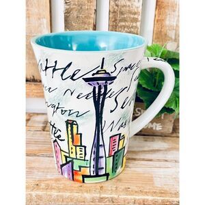 NWT Gorgeous Space Needle Seattle Green White Glossy ceramic tall Souvenir mug